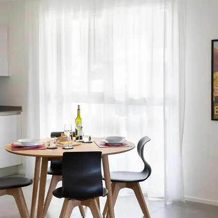 Loctowers A4-4-2 By Interhome דירה לוקרנו